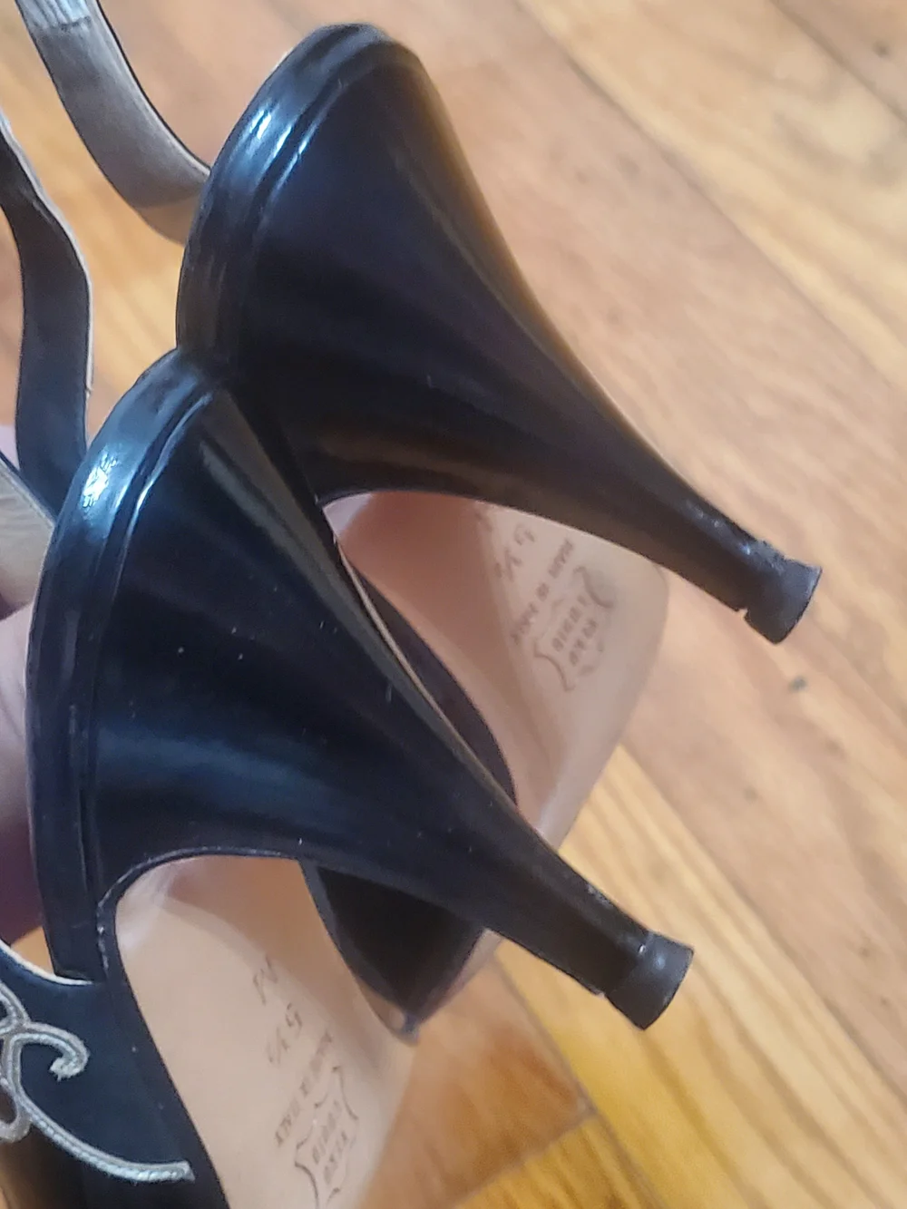 Bally Black Leather Pointed Slingback Heels with Gold Embroidery Sz 5.5